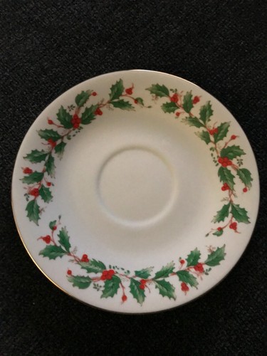 4 pc set CHINA PEARL NOEL  Christmas Fine China Holly & Berries - Picture 6 of 13