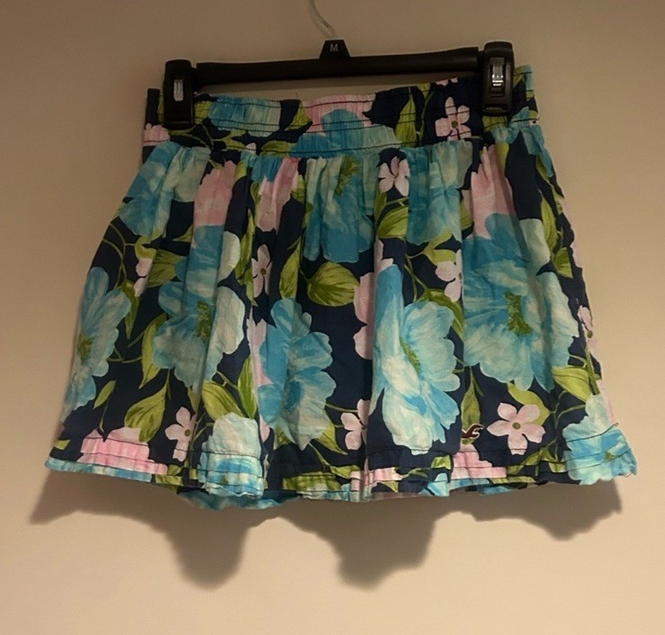 Y2K 2000’s Hollister Blue And Green Floral Mini Skirt Size Medium