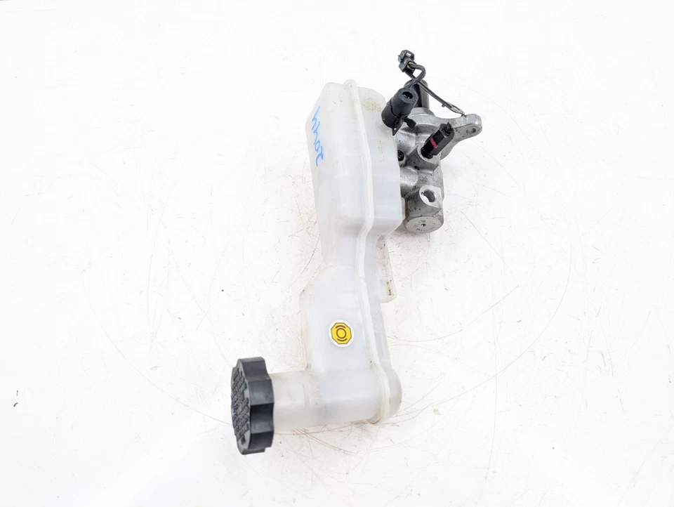 KIA SORENTO MK3 BRAKE MASTER CYLINDER 2.2CRDI DIESEL 2016 - Image 3 of 4