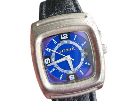 Nixon Mens Watch 'Day Job'  The Clerk  USED NEEDS BATTERY