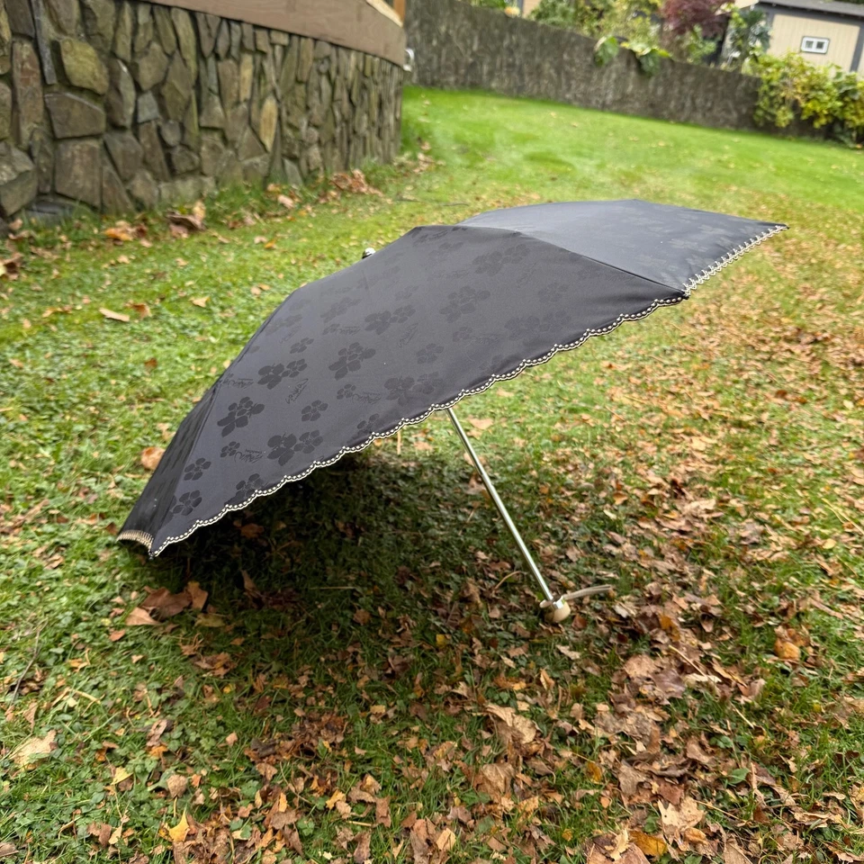 DE COLECCIÓN LANVIN COLECCIÓN PARAGUAS PLEGABLE Compacto Festoneado Bordado Floral Foto 2 de 4