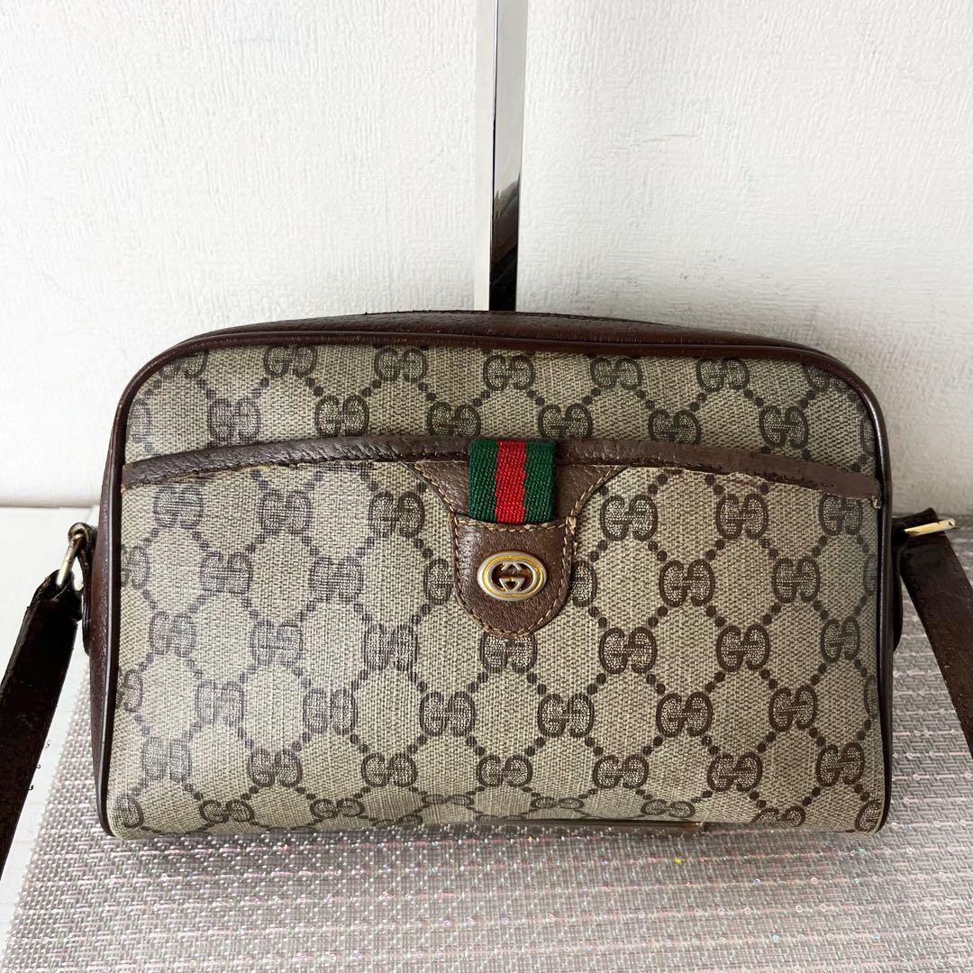 Gucci GG Sherry Shoulder Bag in PVC Leather with Logo