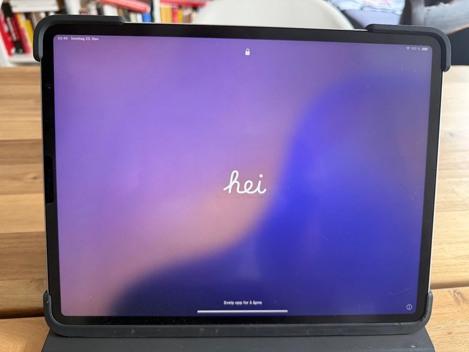 Apple iPad Pro 12.9 4. Gen Wi-Fi - inkl. Slim Folio Pro - Bild 4 von 4