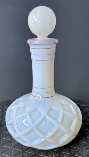 VTG Fenton Opalescent Milk Glass Diamond Lattice Pattern Barber Bottle with Top - Picture 7 of 15