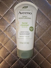 Aveeno Daily Moisturizing Facial Cleanser for Dry Skin With Oat 5 fl oz.