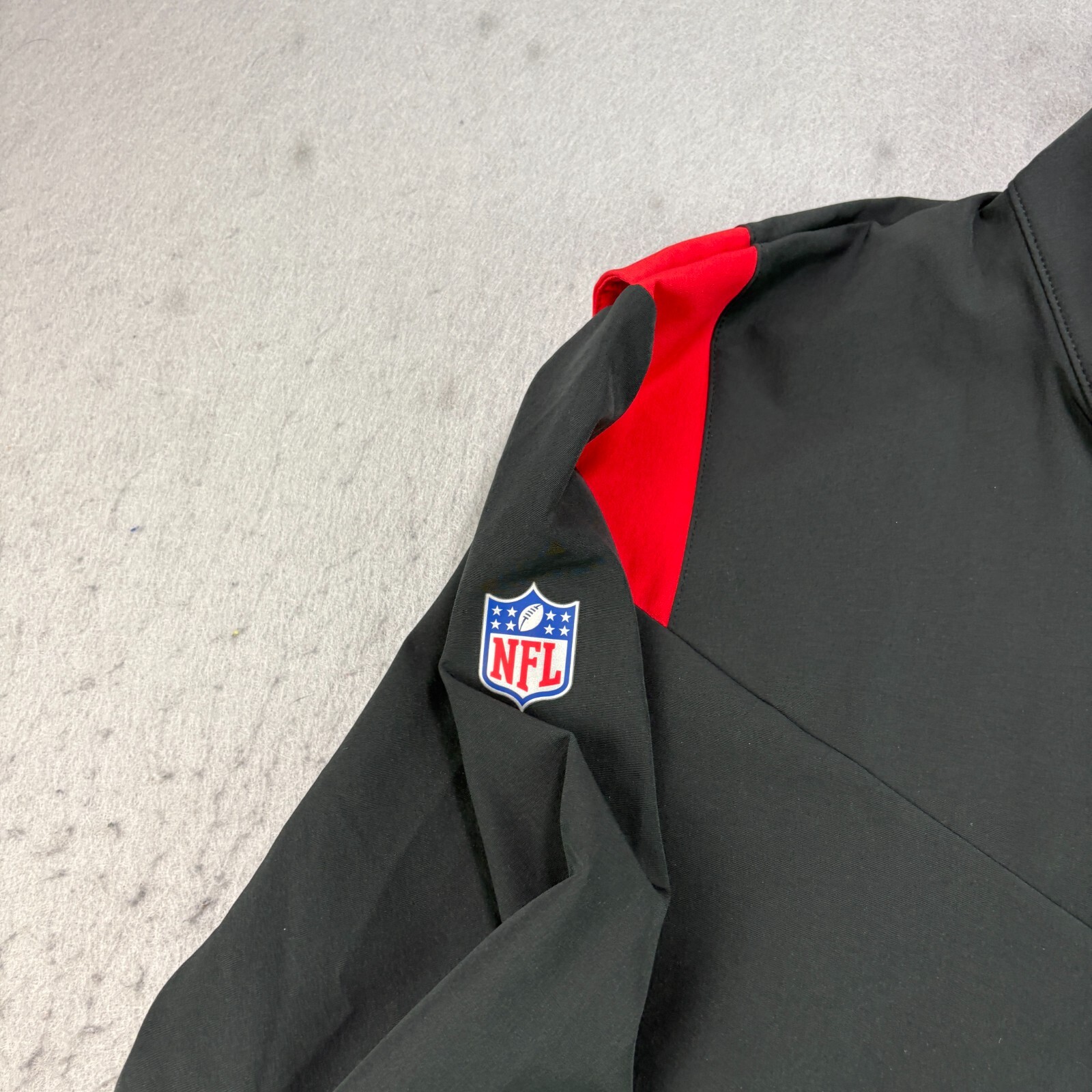 SACAI X NIKE Atlanta Falcons Nike Giacca Uomo XL Nero On Field Giacca a Vento 1 4 Zip Pullover