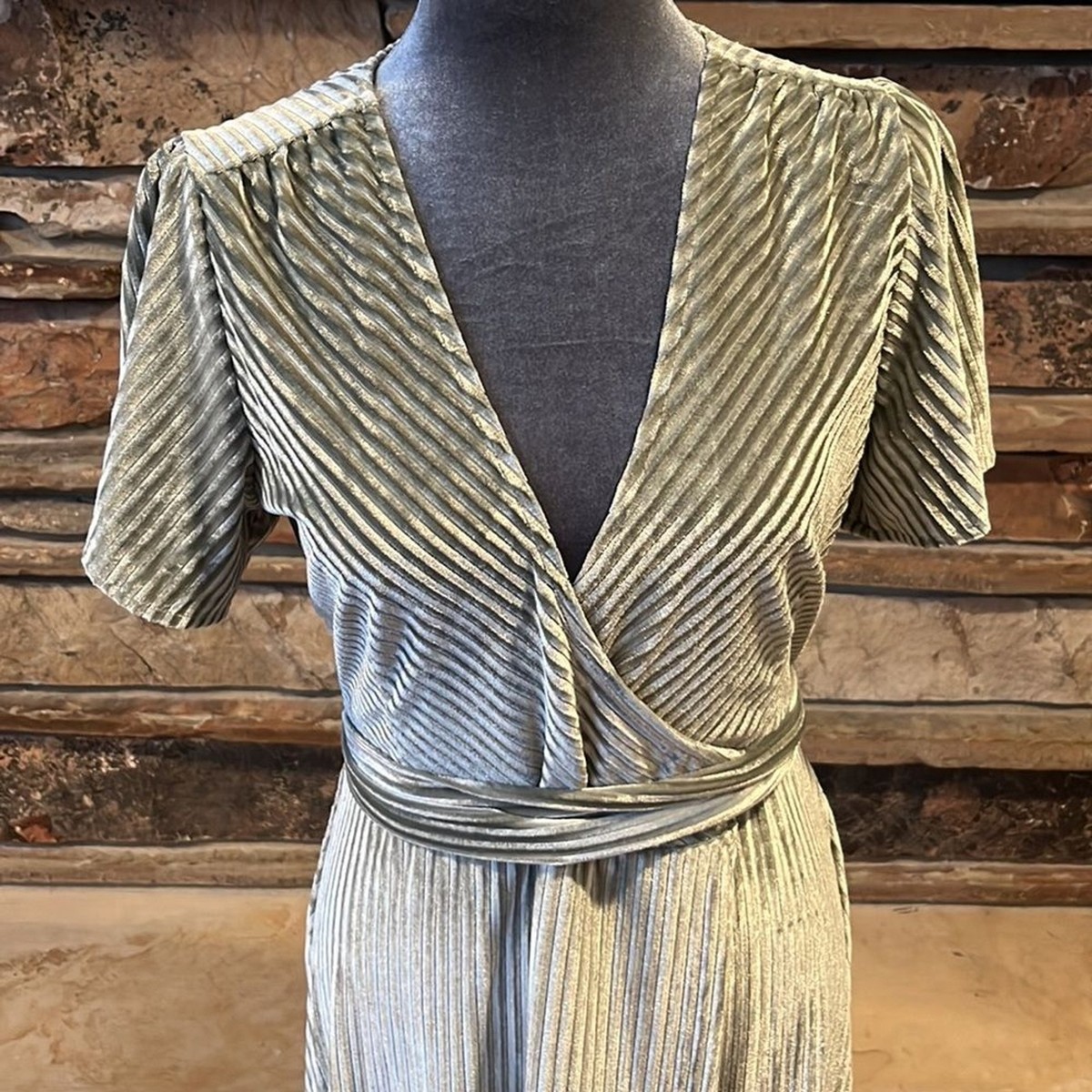 Baltic Born Andi Dusty Sage Ribbed Velvet Wrap Dress | eBay