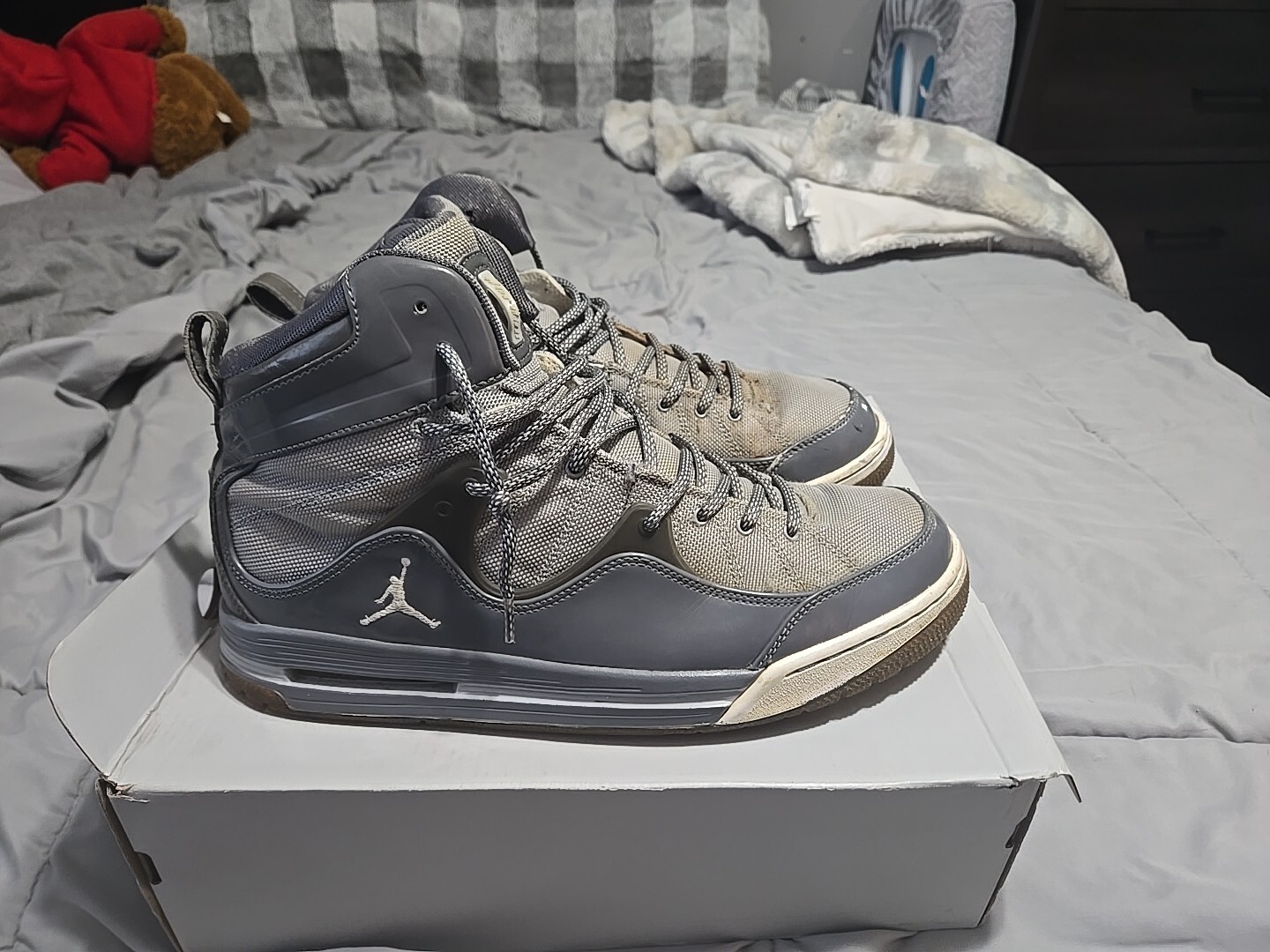 Oldschool Jordans Flight Tr 97 (Size 12)