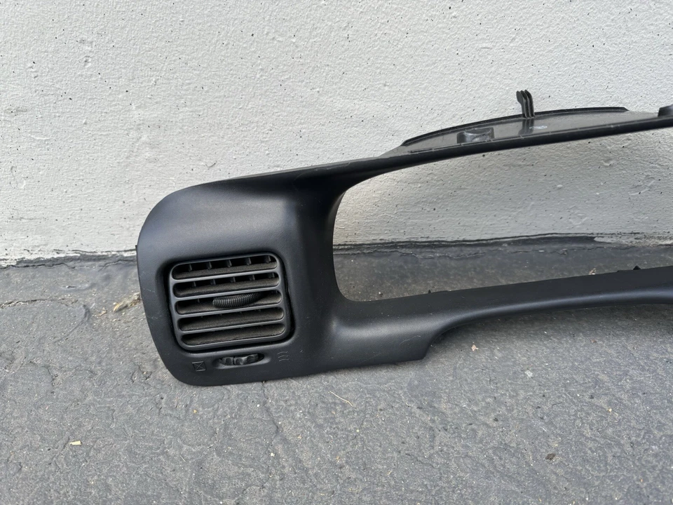 1999-2003 Suzuki Vitara Instrument Cluster Gauges Dash Bezel Trim 73311-65d10 - Image 2 of 4