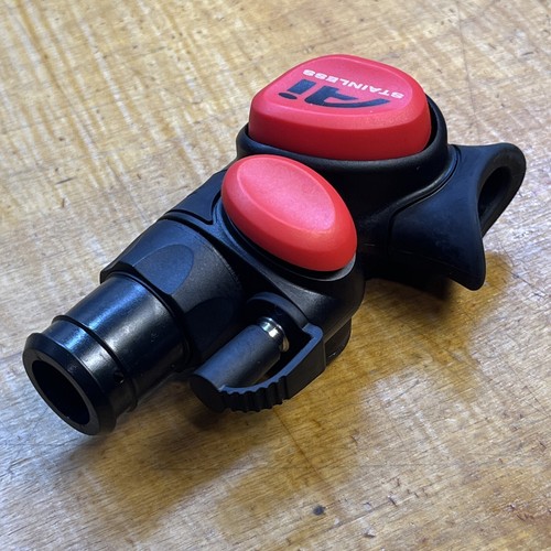 Inflador Atomic Aquatics AI BC - Acero inoxidable - Rojo - 14-0201-3P - Buceo - Imagen 6 de 12