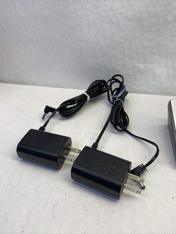 Two Handset Cordless Bluetooth Expandable Phone by AT&T model DL72210