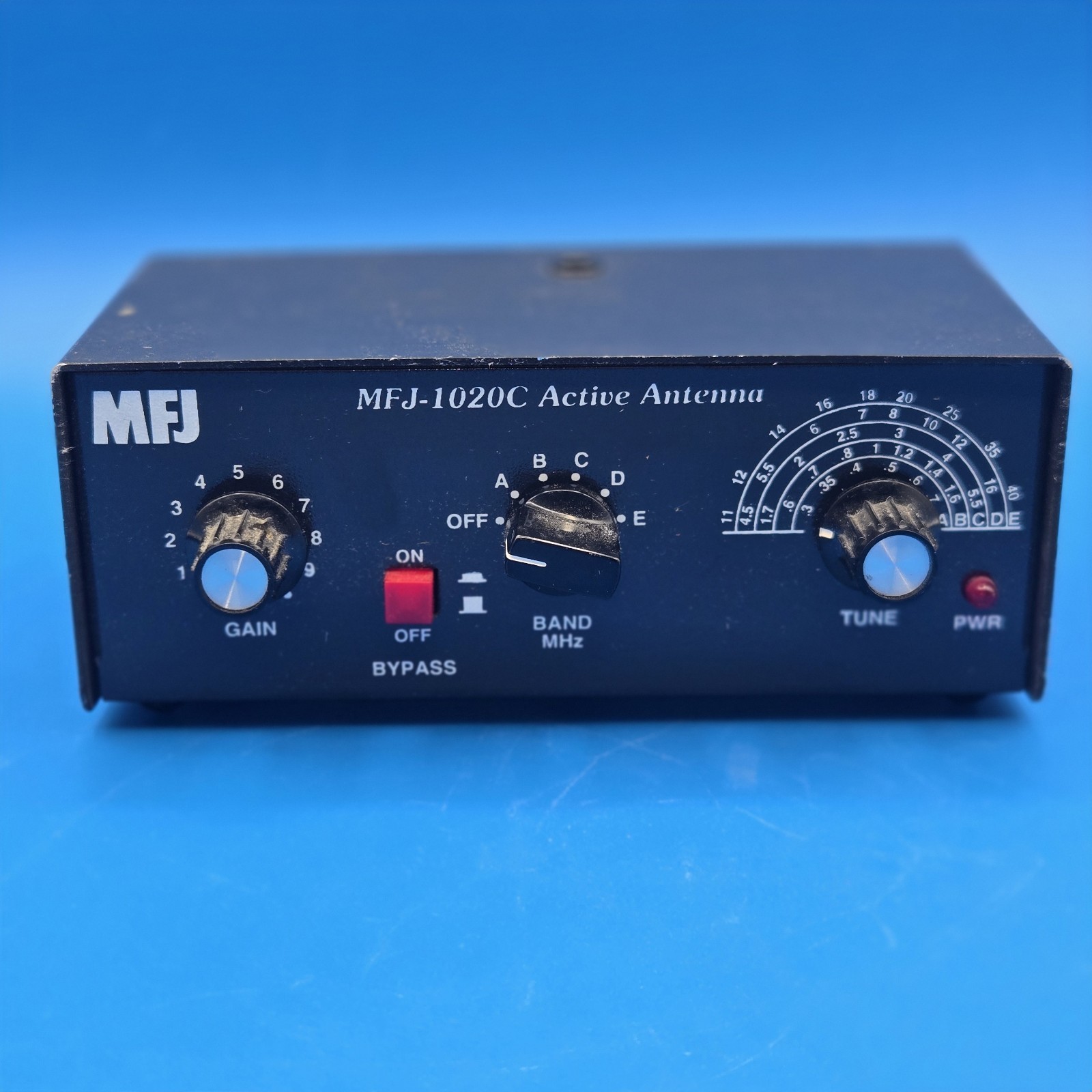 MFJ-1020C Tunable Active Antenna