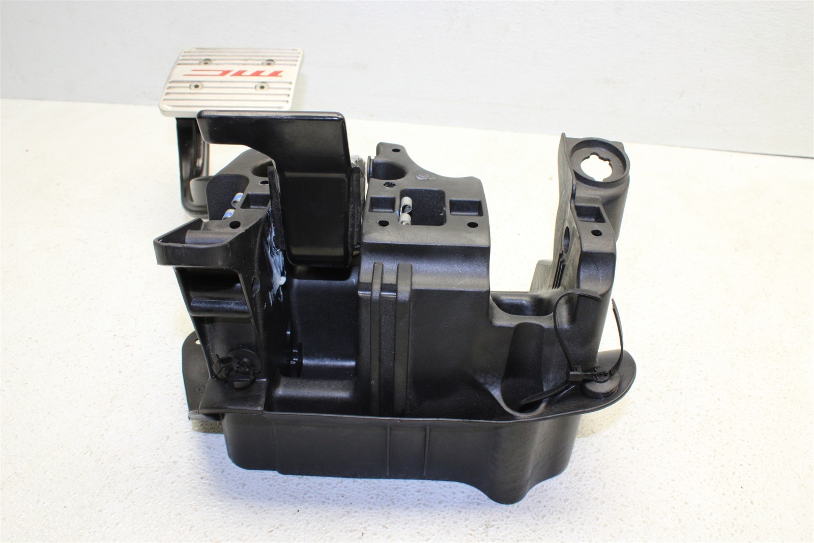 2013 Maserati GranTurismo S Brake Pedal Assembly 08-13