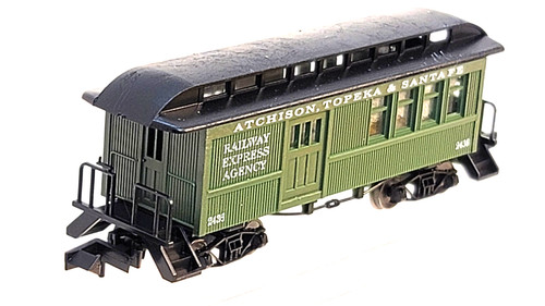 N Roundhouse 8525 34' Overton ATSF Pass Combine #2436 Rapid cplrs & mtl whls Nuevo en caja | Zustand: New