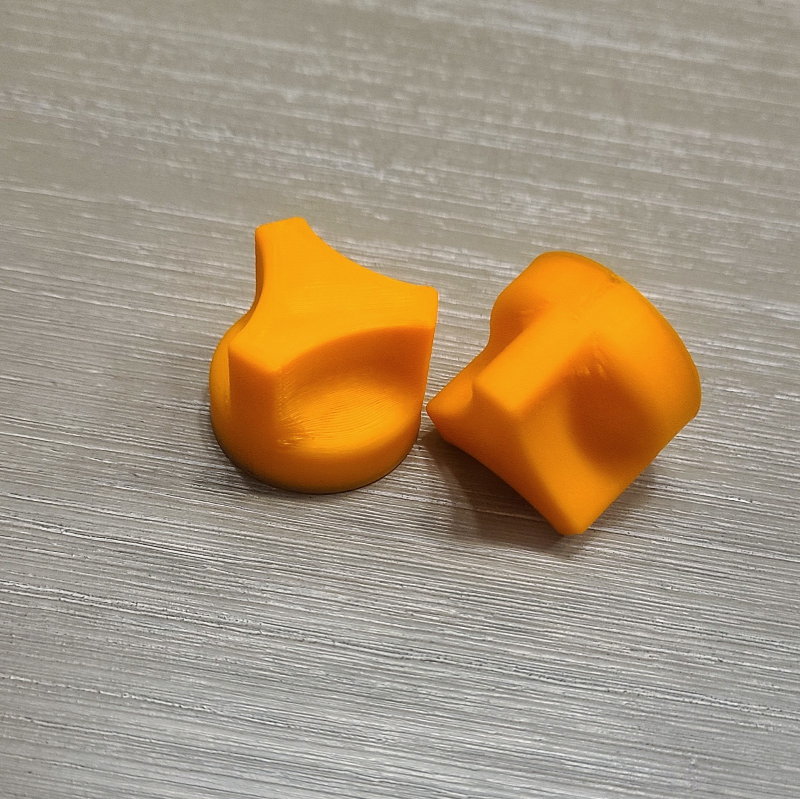 Prop Nut Floating 2 Pack Orange