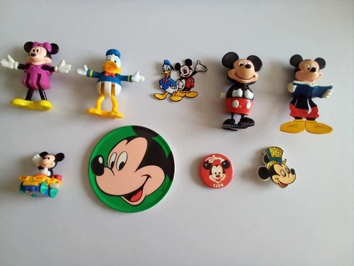 Bundle Vintage 9 Disney Items Mickey, Minnie ,Donald,Figures,wind ups,badge,etc