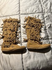 Minnetonka Women's Moccasins Boots, Size 8 Brown, Leather, 5-Layer Fringe
