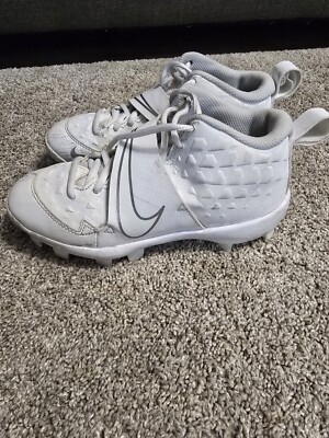 NIKE FORCE TROUT 6 PRO MCS GS AT3462-100  Size 2.5 Youth