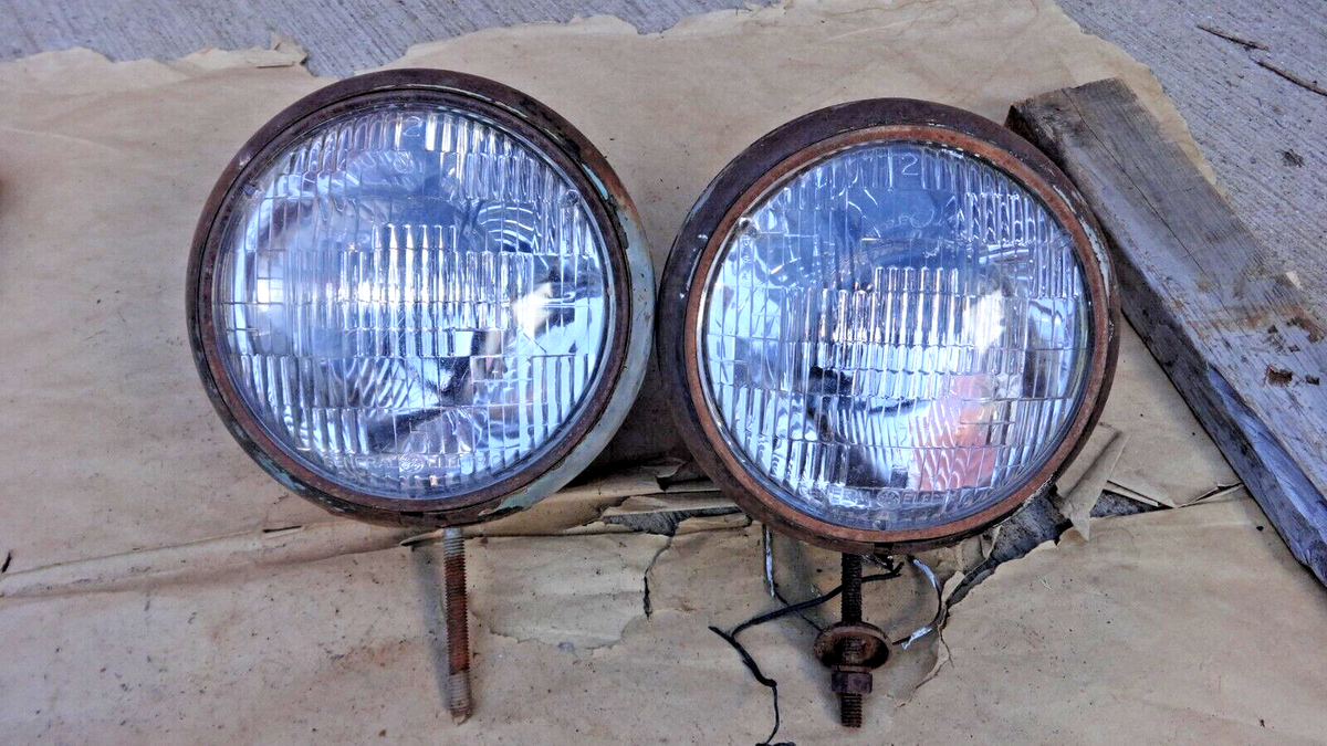 B-L-C 682-J HEADLIGHTS Original pair Vintage Accessory Custom rod