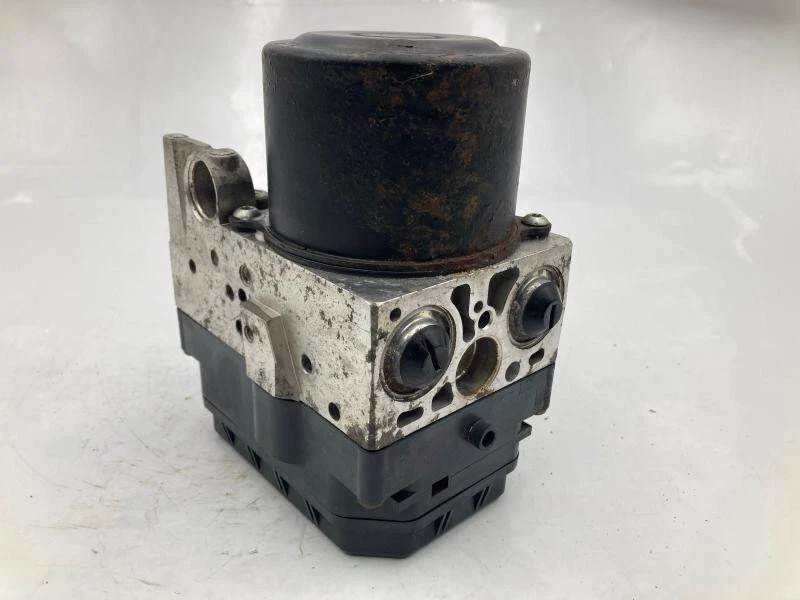 Conjunto de módulo de bomba de freno antibloqueo ABS Toyota Avalon 2009-2010 OEM Foto 3 de 4