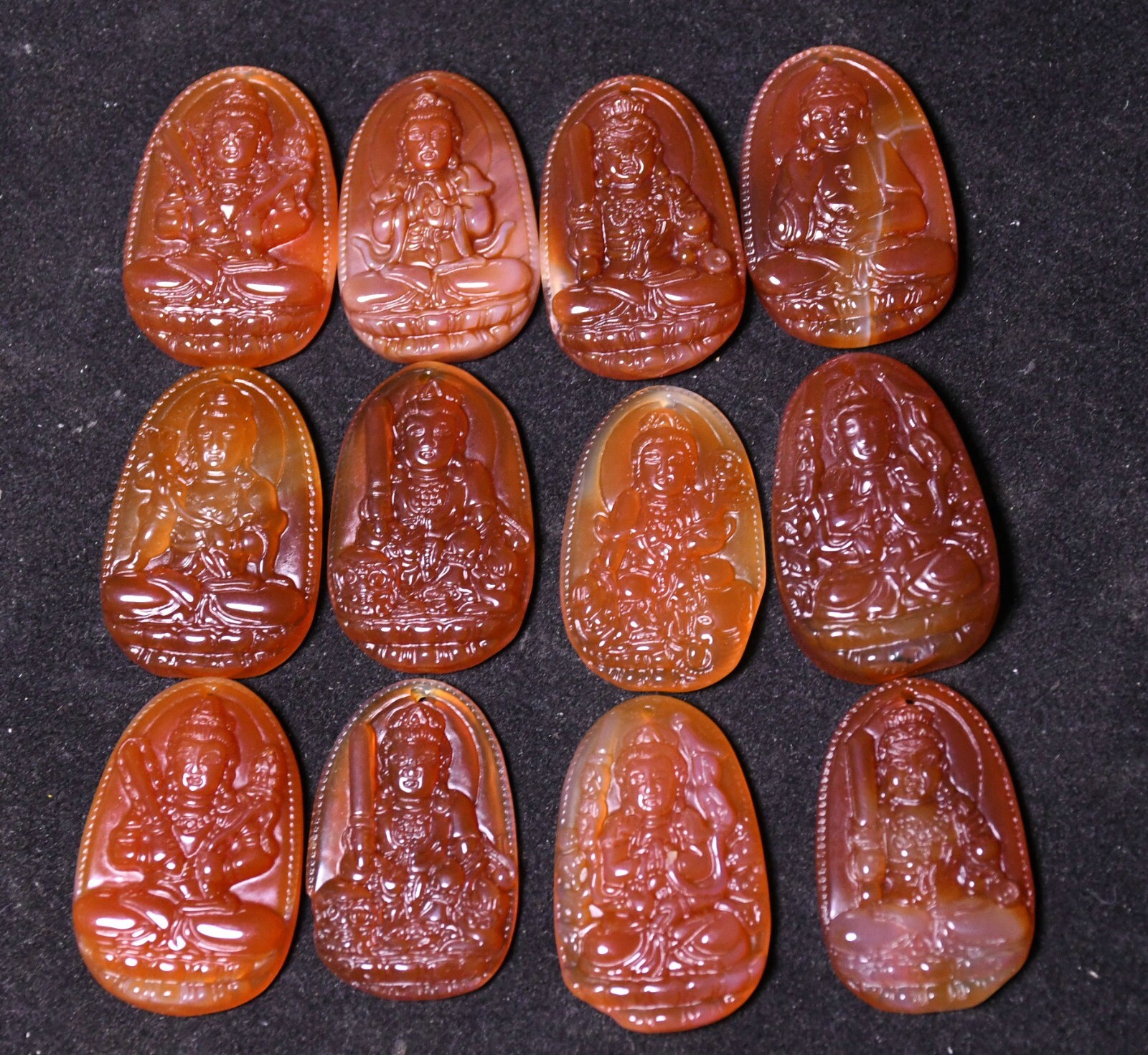 3.8CM China Dynasty Agate Onyx Carved Heavenly Kings Kwan-yin Amulet Pendant Set