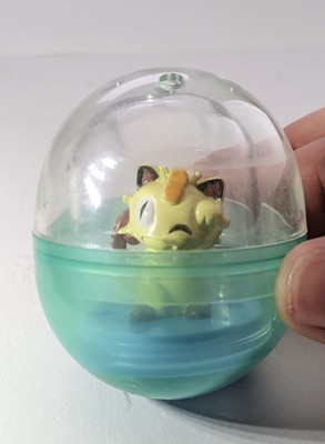 Vintage Nintendo Pokemon 2000 Dome Capsule Meowth 1.75 