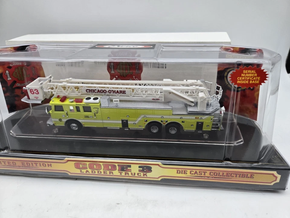 Code 3 12909 Chicago O'Hare Pierce Platform Engine Ladder 63 - Image 3 of 4