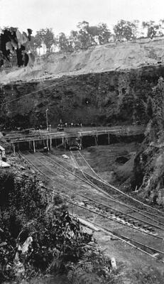 1917 The Morwell open cut mine There are rail tracks in the foreground OLD PHOTO