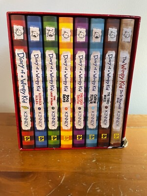 Diary of a Wimpy Kid Box of Books 1–10 Diary of a Wimpy Kid Box of Books 1–10 Hardcover Gift Set: Kinney