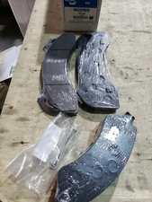 Bendix MK225PREM Disc Brake Pad Set GMC, Ford, International (1990-2004) 2.88”