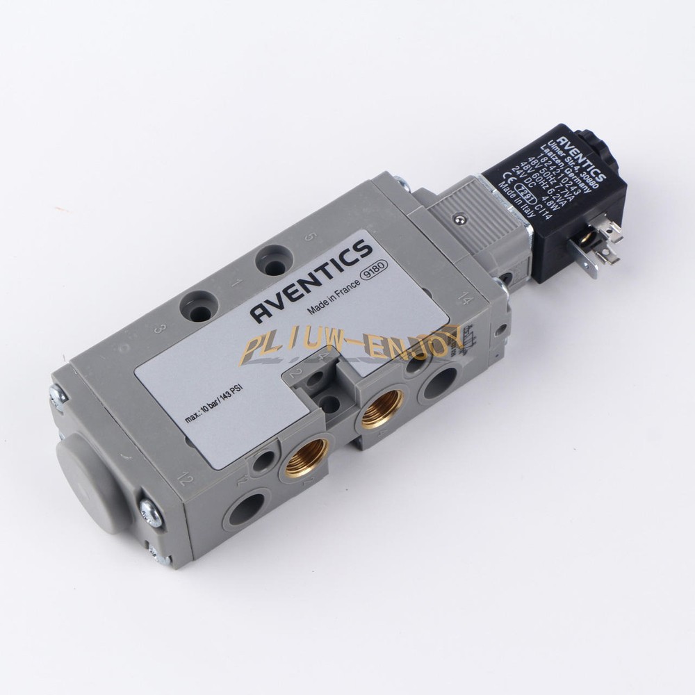 1PCS Aventics 0820023026 Pneumatic Directional Valve New