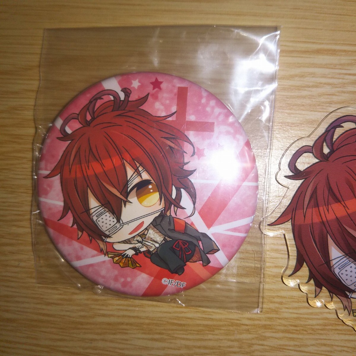 A63656 Collar x Malice Idea Factory Acrylic keychain + Can
