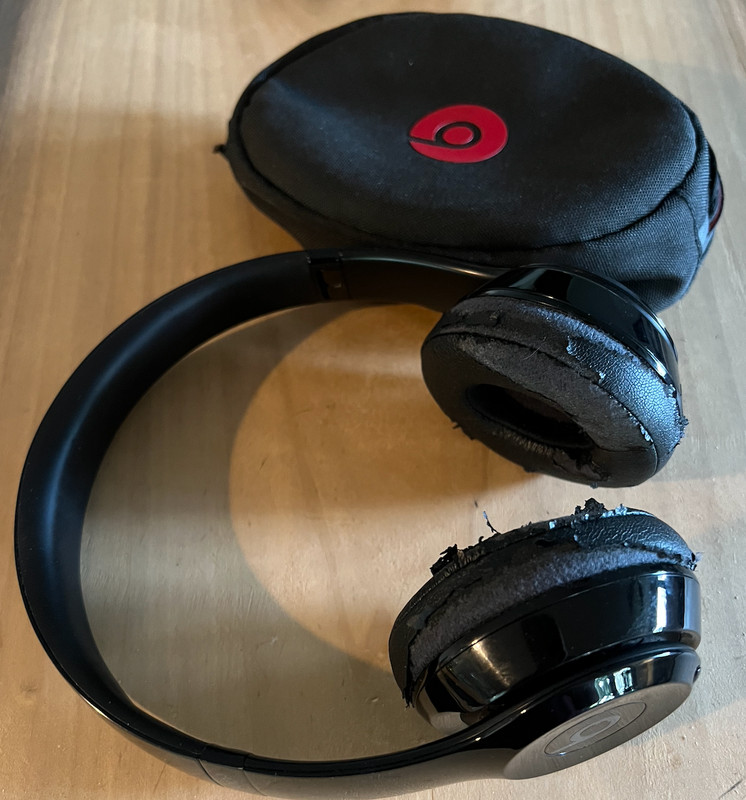 Beats by Dr. Dre Beats Solo3 Wireless Headphones - Matte Black BMX FREESTYLE YO