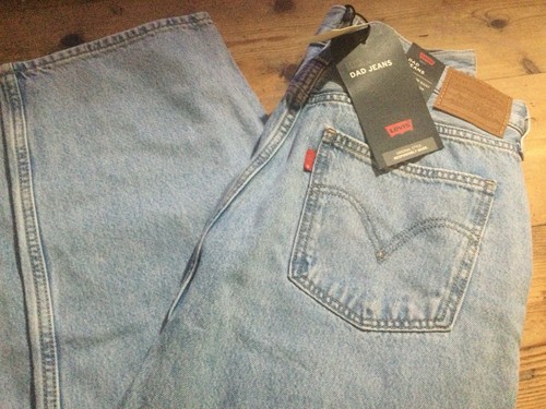Levi’s Premium High Waisted Dad Jeans Light Wash Size 31x30 Women's MSRP $98