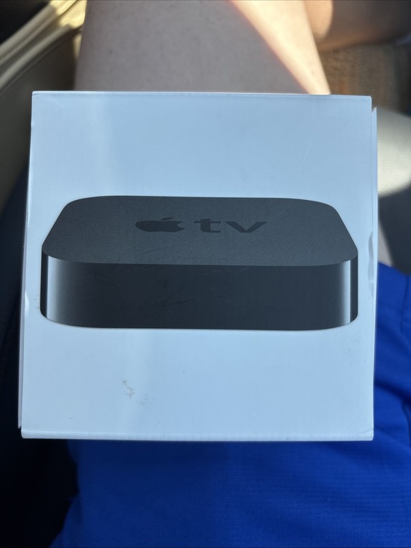 Apple TV (3rd Generation) 8GB HD Media Streamer - MD199B/A