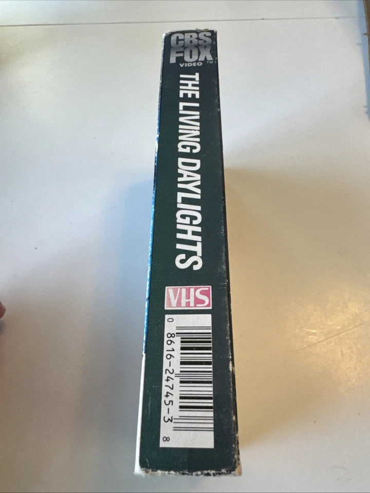 The Living Daylights (VHS) James Bond 007 Timothy Dalton Original Release 1988 Foto 2 de 4
