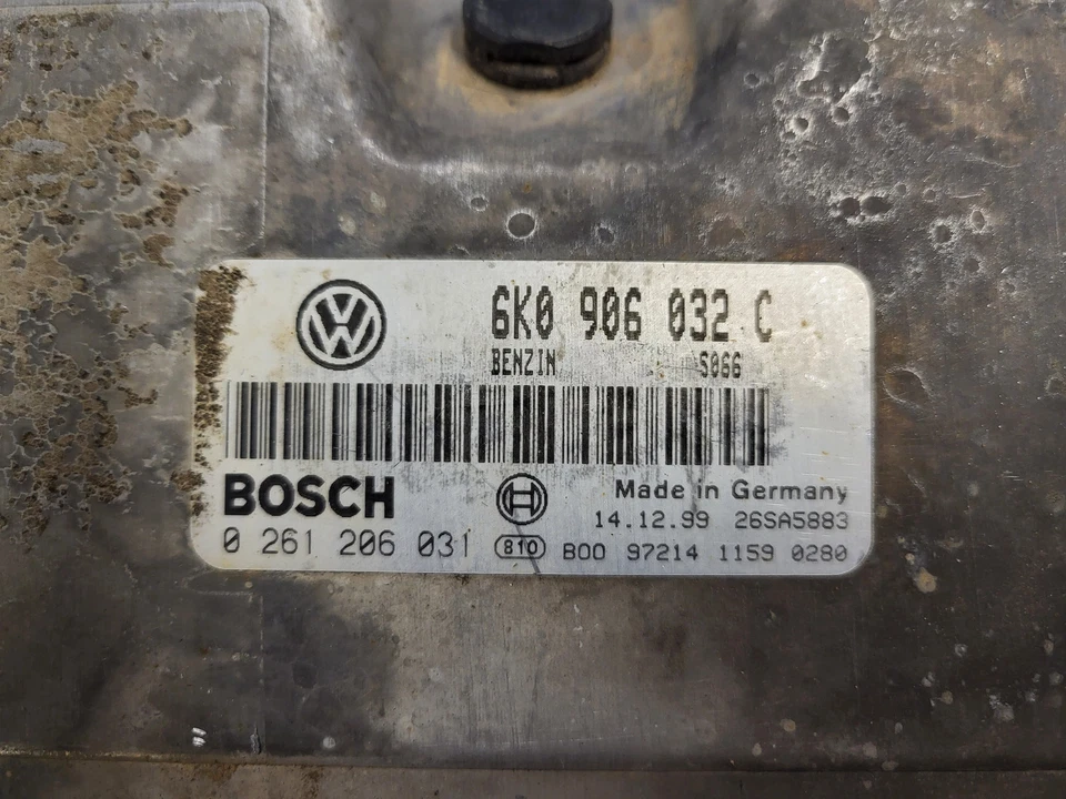 SEAT IBIZA 1.4 I ECU / 6K0906032C / 0261206031 / BOSCH - Immagine 2 di 3