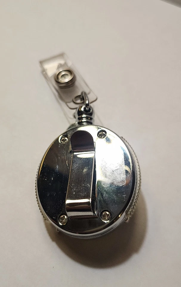 Delicado soporte de insignia retráctil Ladybug - etiqueta de cordón de carrete de insignia - clip de identificación de trabajo Foto 3 de 4