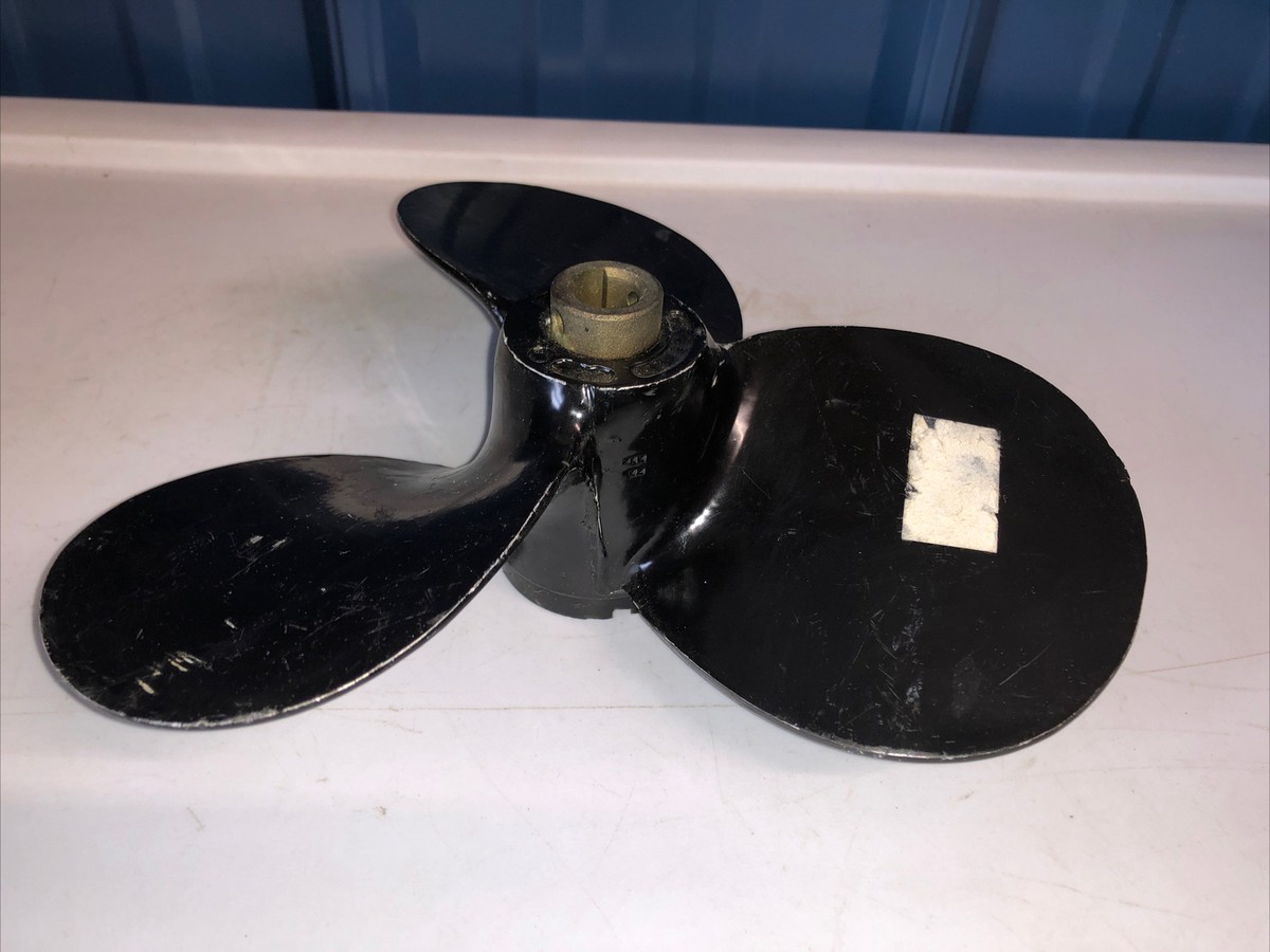 392183 NEW OLD STOCK JOHNSON EVINRUDE OUTBOARD MOTOR PROPELLER  