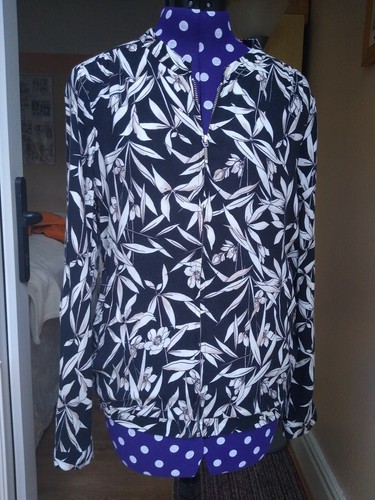 Wallis Black Floral Printed Thin Bomber 
