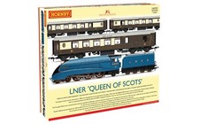 HORNBY R3402 LNER QUEEN OF SCOTS TRAIN PACK