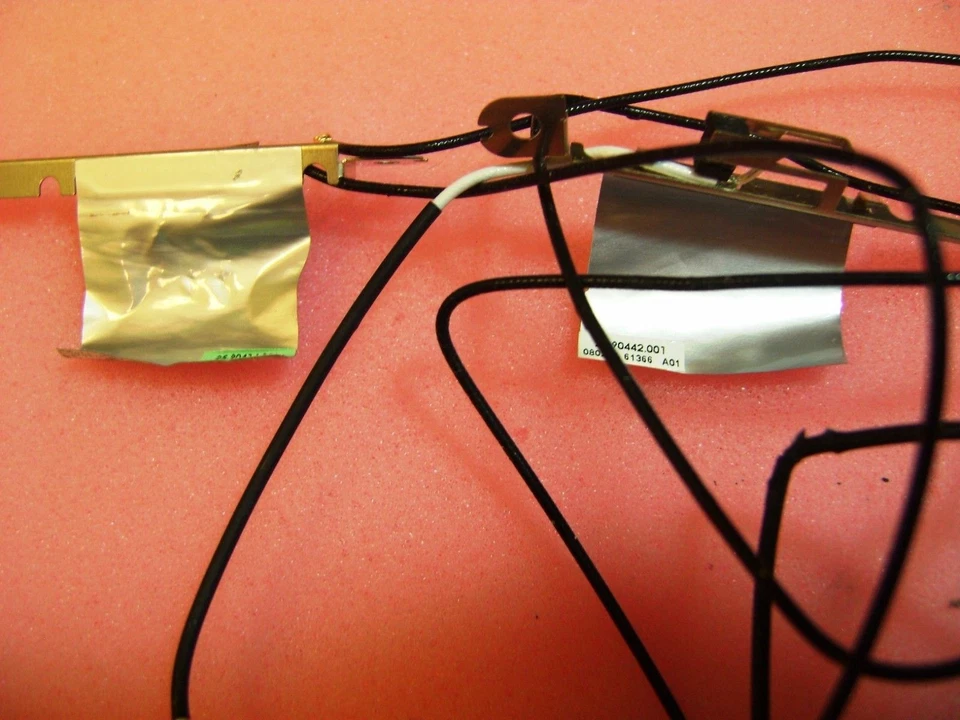 Acer Aspire 4620 WiFi Antenna Cables 25.90414.001 - Image 2 of 4