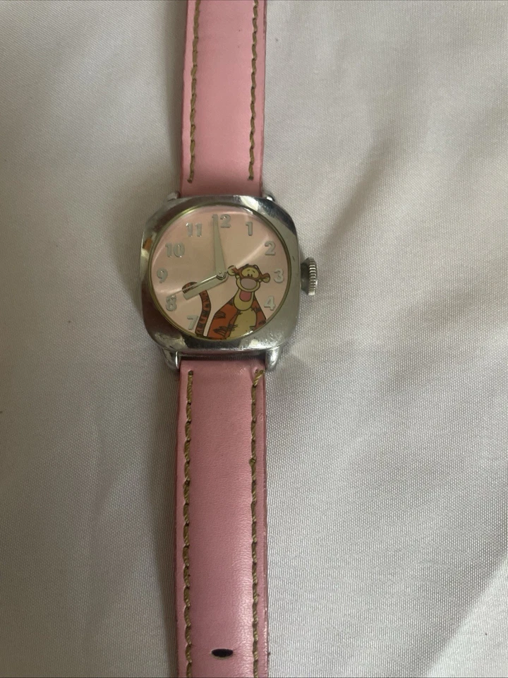 Reloj Tigger Disney Vintage MU2212 Esfera Rosa Movimiento Japón SII Cuarzo Foto 3 de 4
