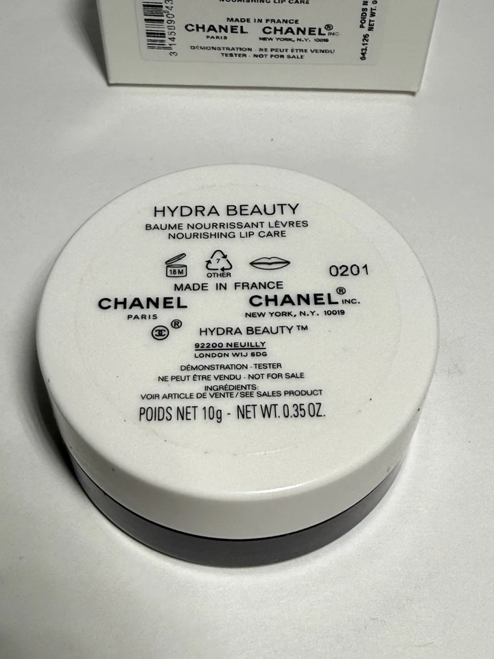 CHANEL Hydra Beauty Nutrition Nourishing Lip Care 10g - Image 2 of 3