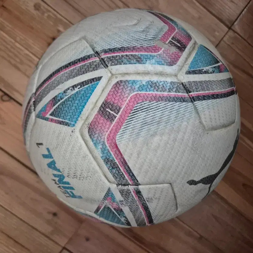 Molten & Puma Soccer Balls - Used Match Balls thumbnail 3