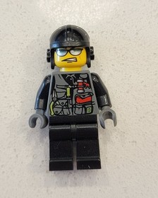 LEGO Dino Attack Minifigure Viper - Tool Vest Torso (DIN006) from 7296 7475
