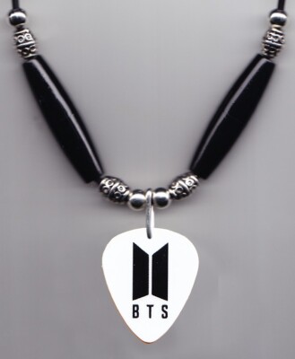 【BTS公式】GUITAR PICK NECKLACE silver BTS White Guitar Pick Necklace | eBay