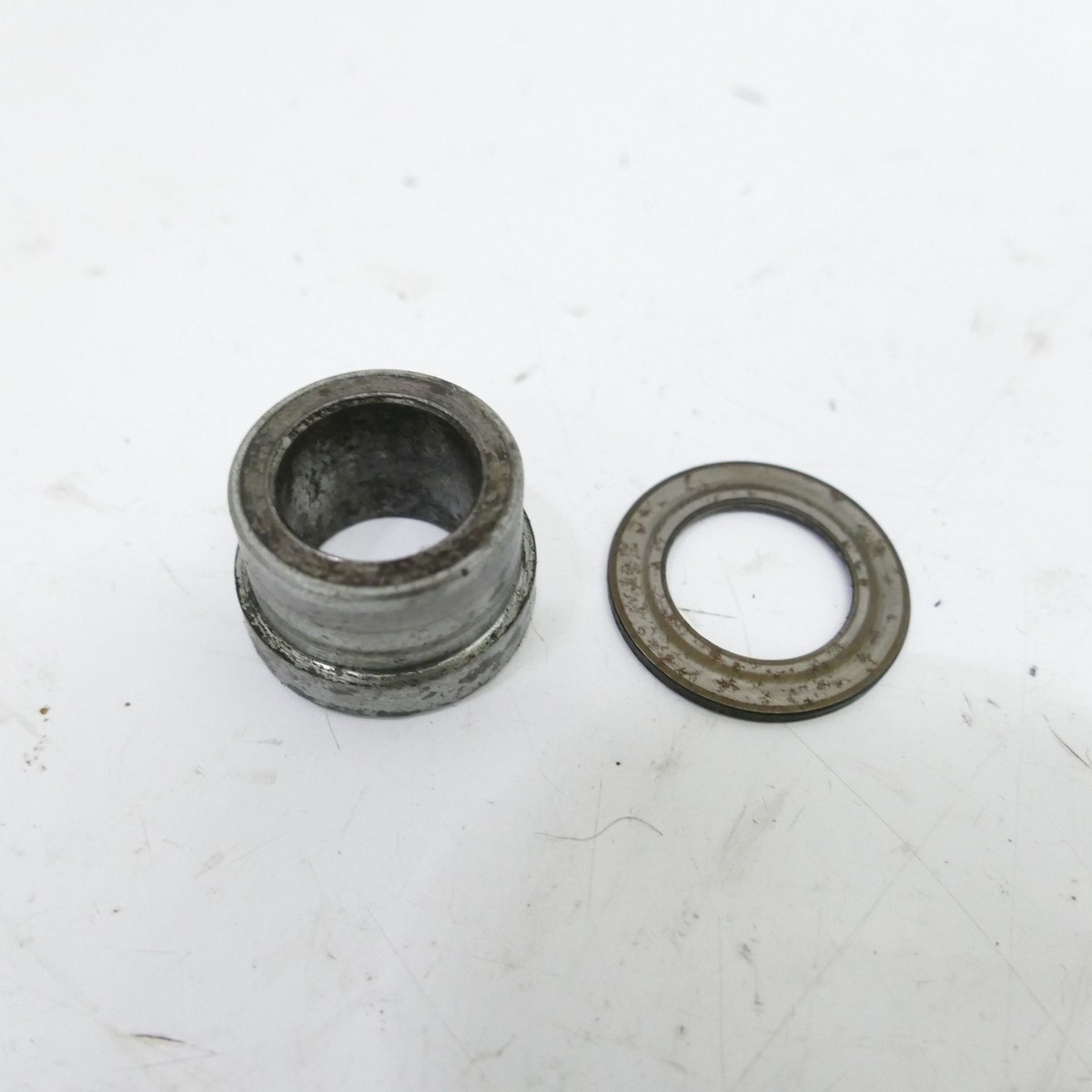 Suzuki GT 750 Front Wheel Axle Spacer Washer 68541 | eBay UK