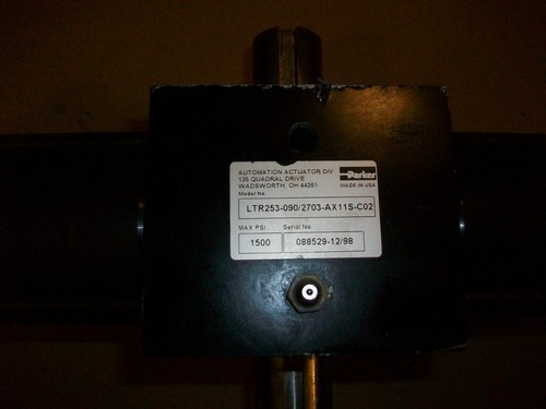 Parker Hydraulic Rotary Actuator LTR253-090-2703-AX11S-C02 90 Degree 1500 psi - Picture 2 of 5