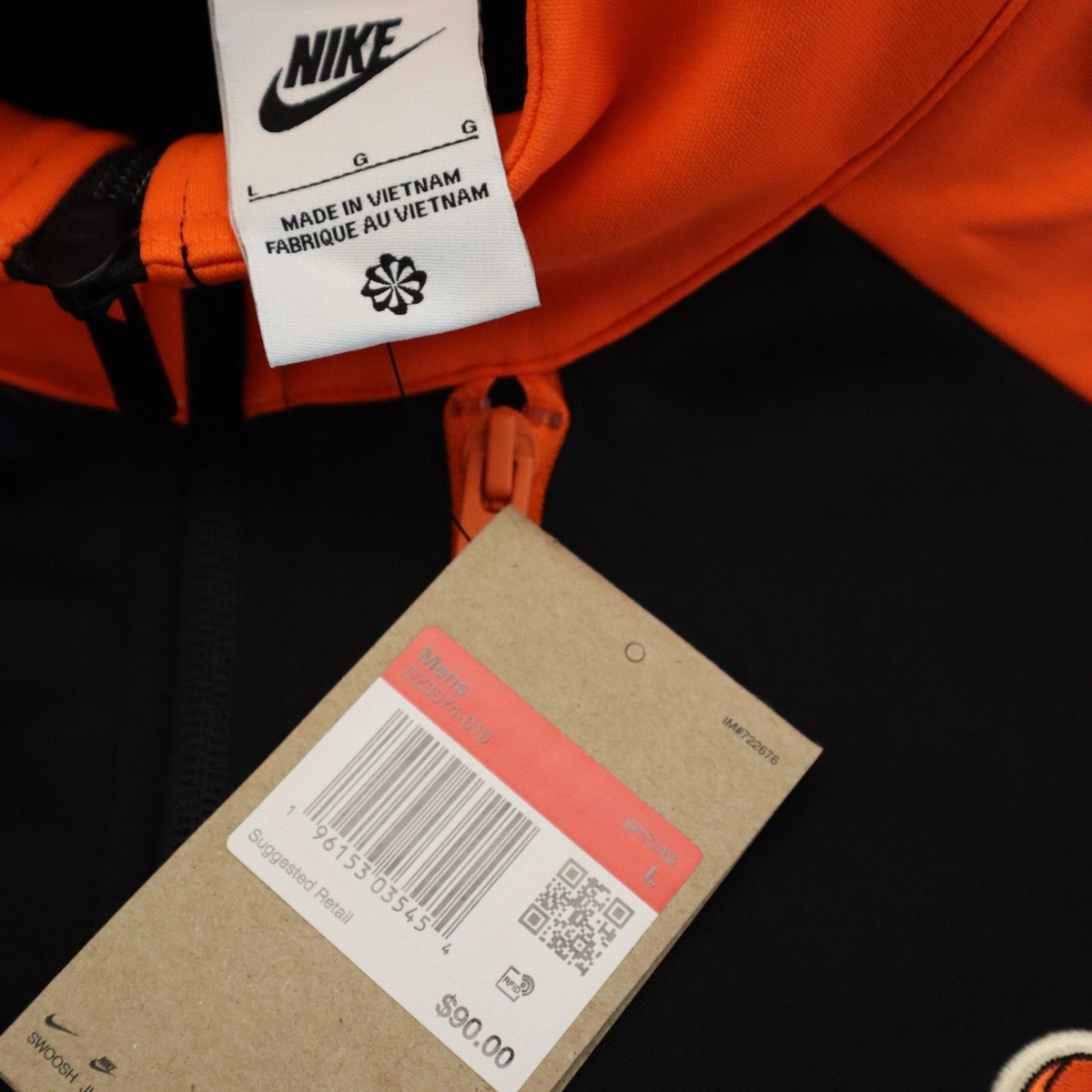 Nike DZ3074 010 Men Sz L Black/Orange Peace Love Nike DZ3074 010 Men Sz L Black/Orange Peace Love